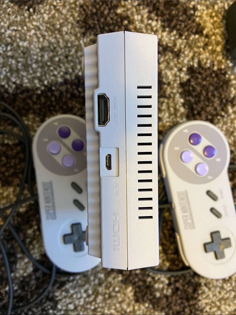 Super NiNtEnDo entertainment system model CLV-201 preloaded w/classics - Picture 6 of 10